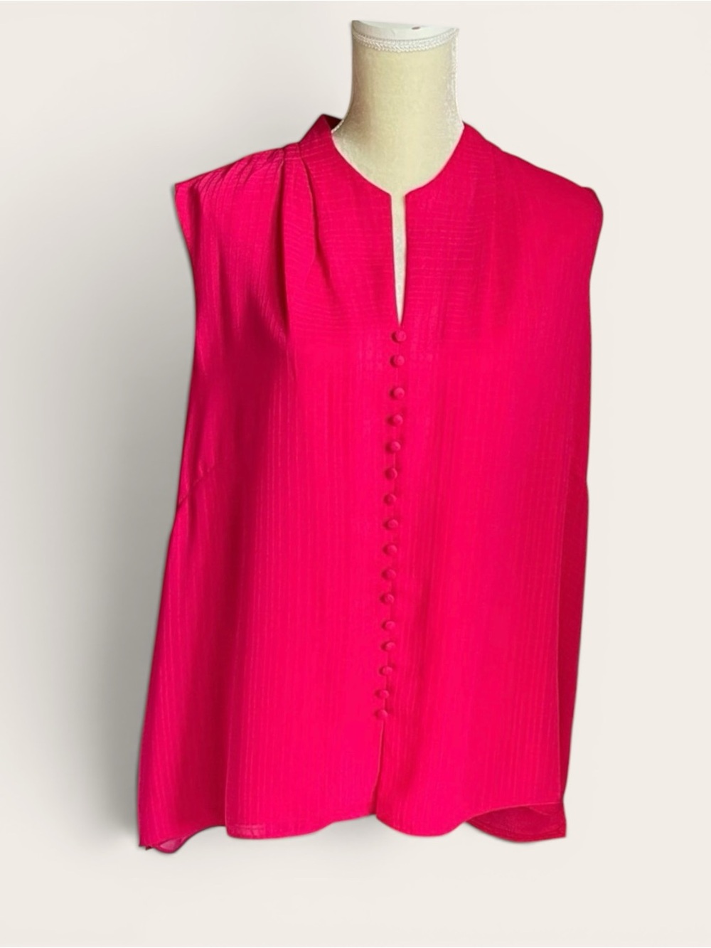 Calvin Klein Plus Size 2X Bright Pink Sleeveless Blouse Flowy Button Front